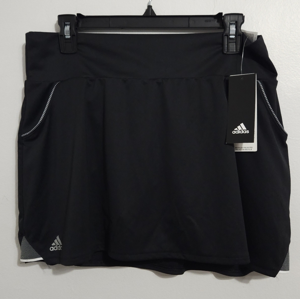 NWT! Adidas Club Tennis skort for women. Size Large.